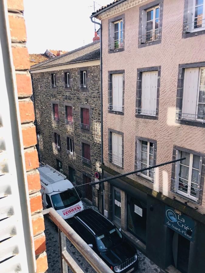 Appartement Cosy En Ville Haute Saint-Flour  Esterno foto
